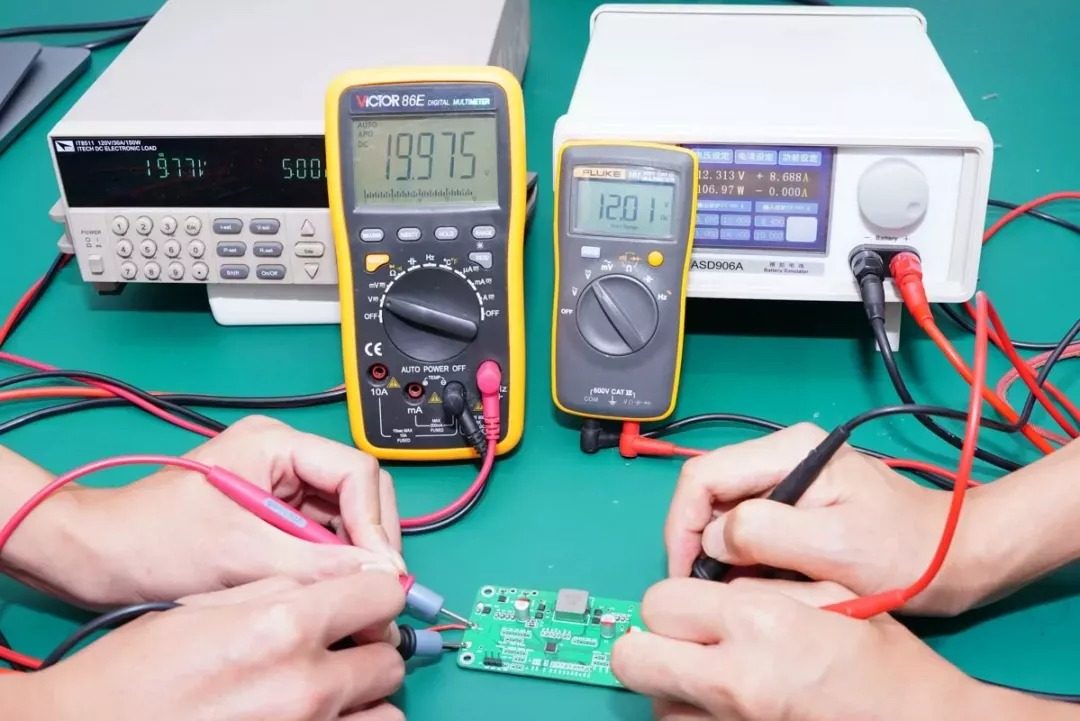 大电流顶针在车充上的应用-充电头网