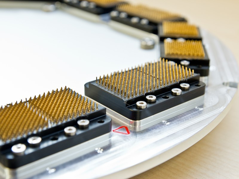 Semiconductor chip testing pogo pin