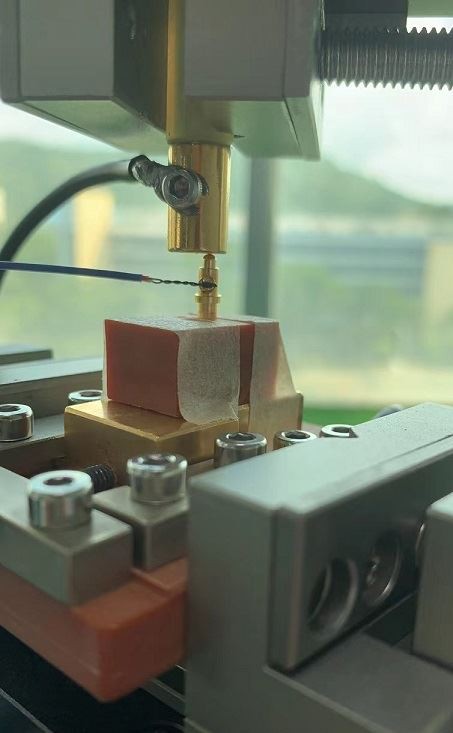 Тестування штифтів Pogo з високим струмом